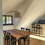 Apartment Gaestehaus Ferienwohnung, Reda Lausnitz