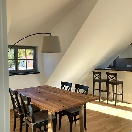 Апартаменты Gaestehaus Ferienwohnung, Reda Lausnitz