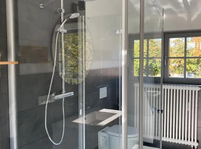 Gaestehaus Ferienwohnung, Reda * Lausnitz